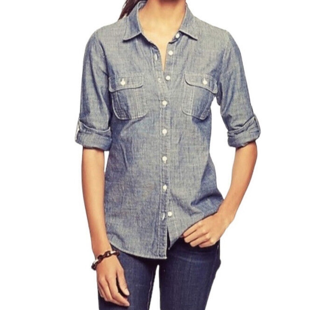 J. Crew classic Chambray buttoned down long sleeves woman’s shirt too Sz XS